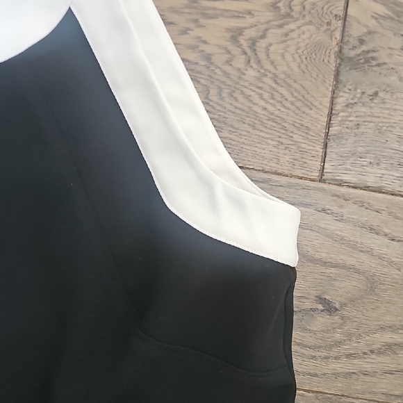 Banana Republic Black and White Tank Top - Picture 5 of 8